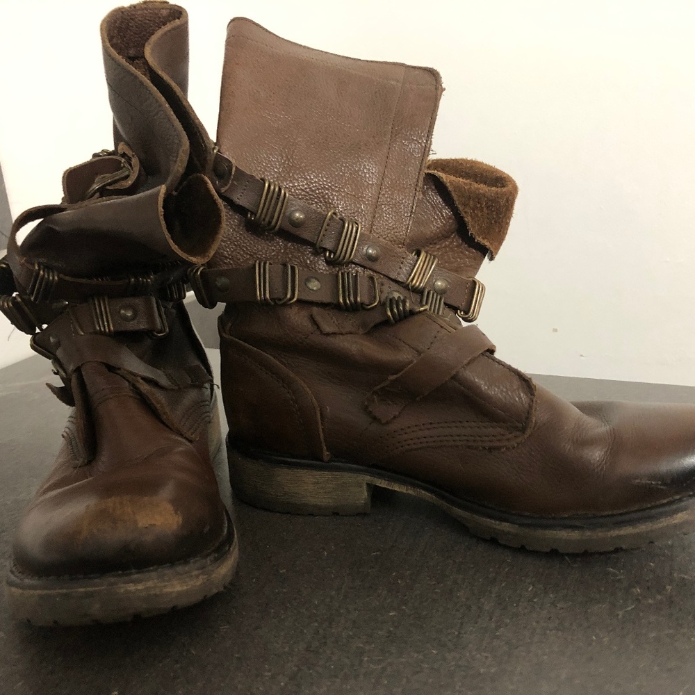 Steve Madden Brown Buckle/Strap Boots Size 7.5